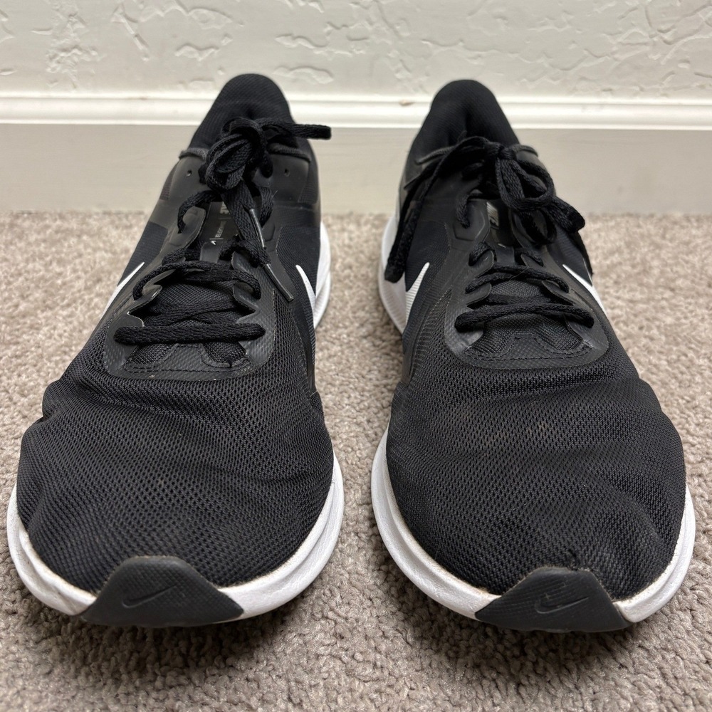 Nike Downshifter 10 Mens Running Shoes Black White CI9982-004 Size 11 - Picture 7 of 15